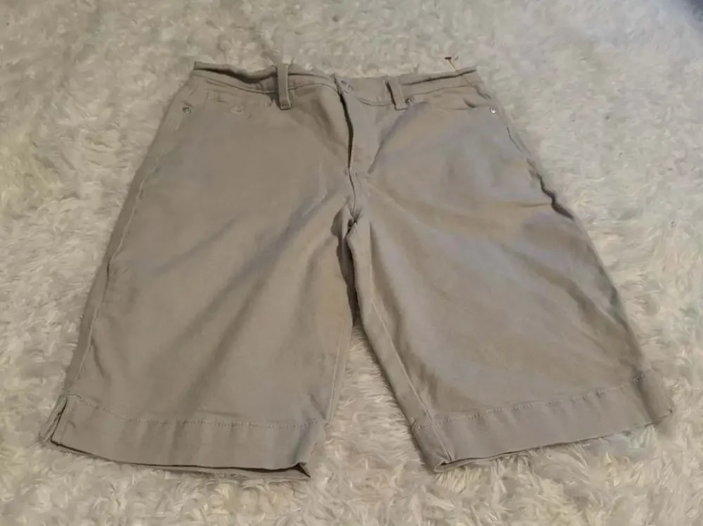 Gloria Vanderbilt All-Around Slimming Effect Khaki Bermuda Shorts Size 6